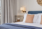 CHRISTMAS 2025 AND NEW YEAR – Christmas awaits -Christmas day 2025 at the white horses Hotel.