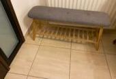 Bench / seating cushioned