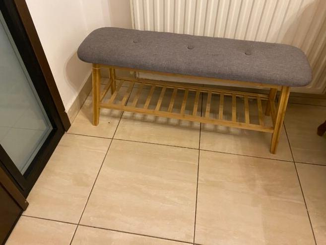 Bench / seating cushioned