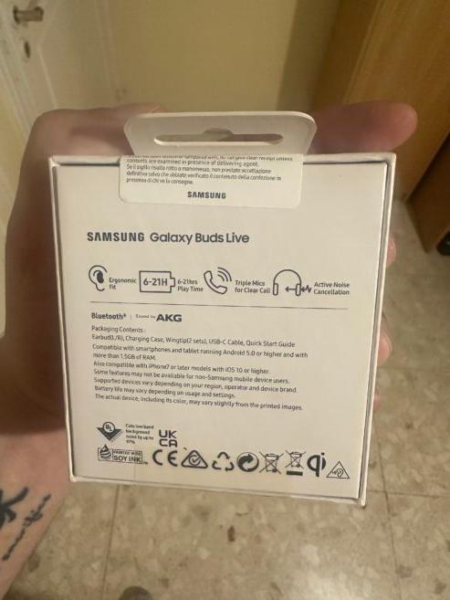 Samsung wireless buds live new