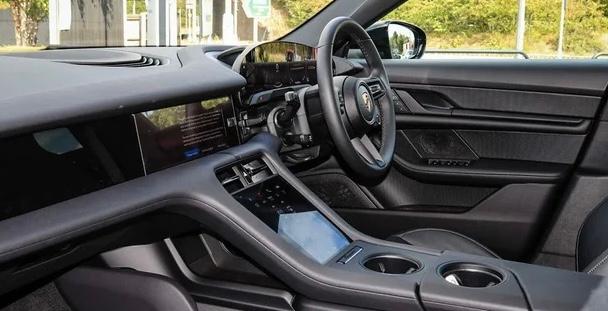 Porsche Taycan E 4s Turismo