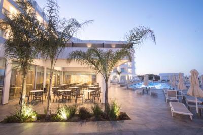 Evalena beach hotel