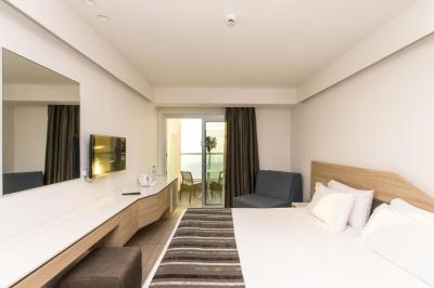 Evalena beach hotel