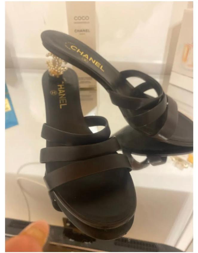 Chanel leather Sandals
