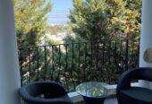 🏡 Corner 3 bedroom house