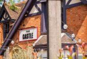 THE CASTLE Pub