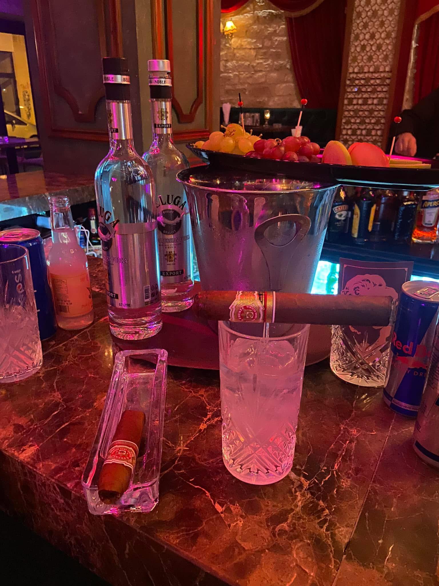 Cigar Shop – Stelios & Christodoulos