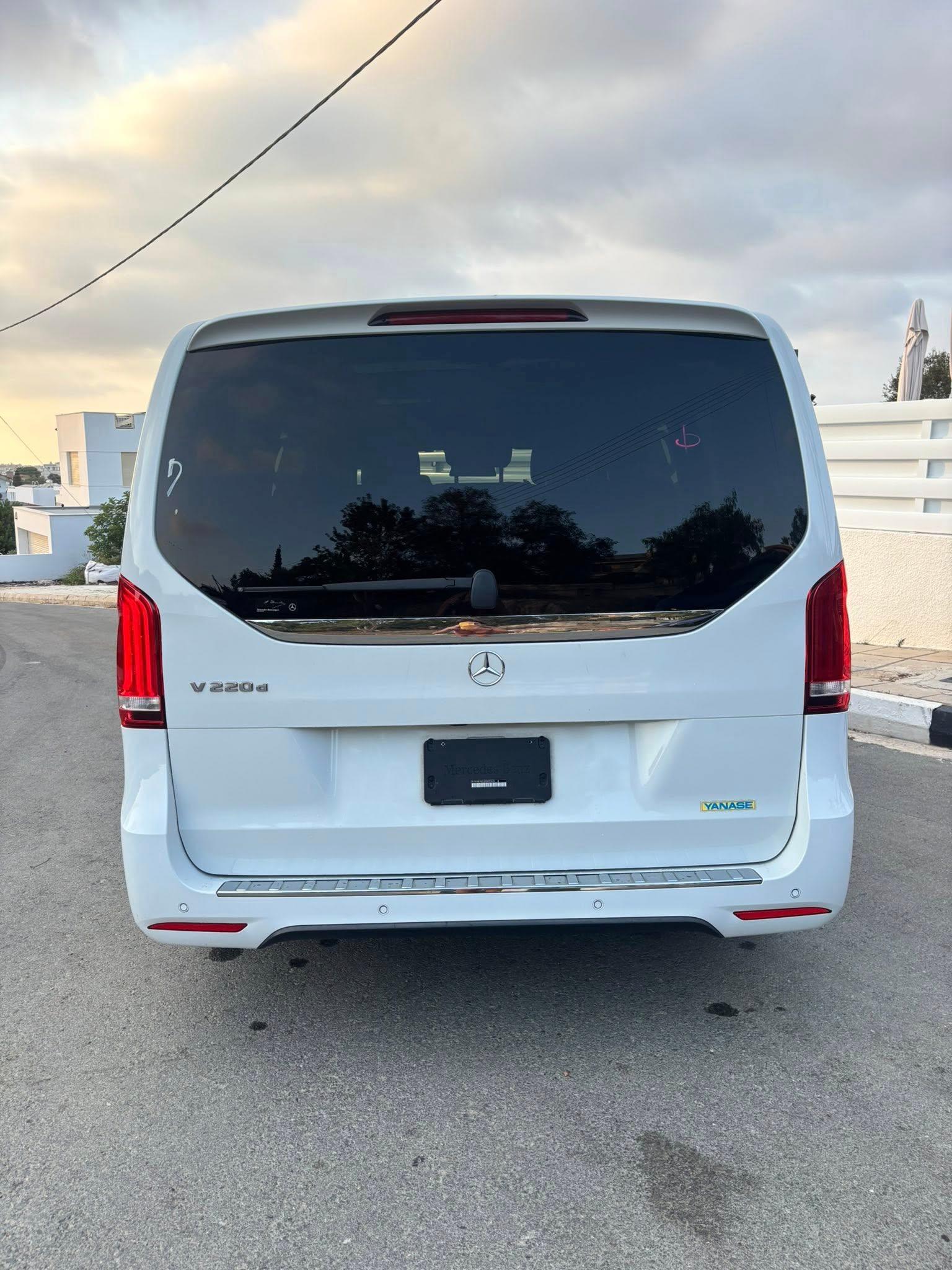 Mercedes V220 Class Amg Line 2021