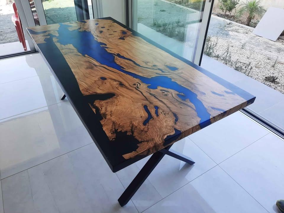 Natural wood and epoxy tables, furniture – ξυλο και εποξική