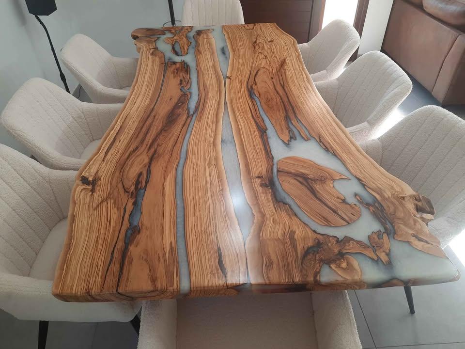 Natural wood and epoxy tables, furniture – ξυλο και εποξική