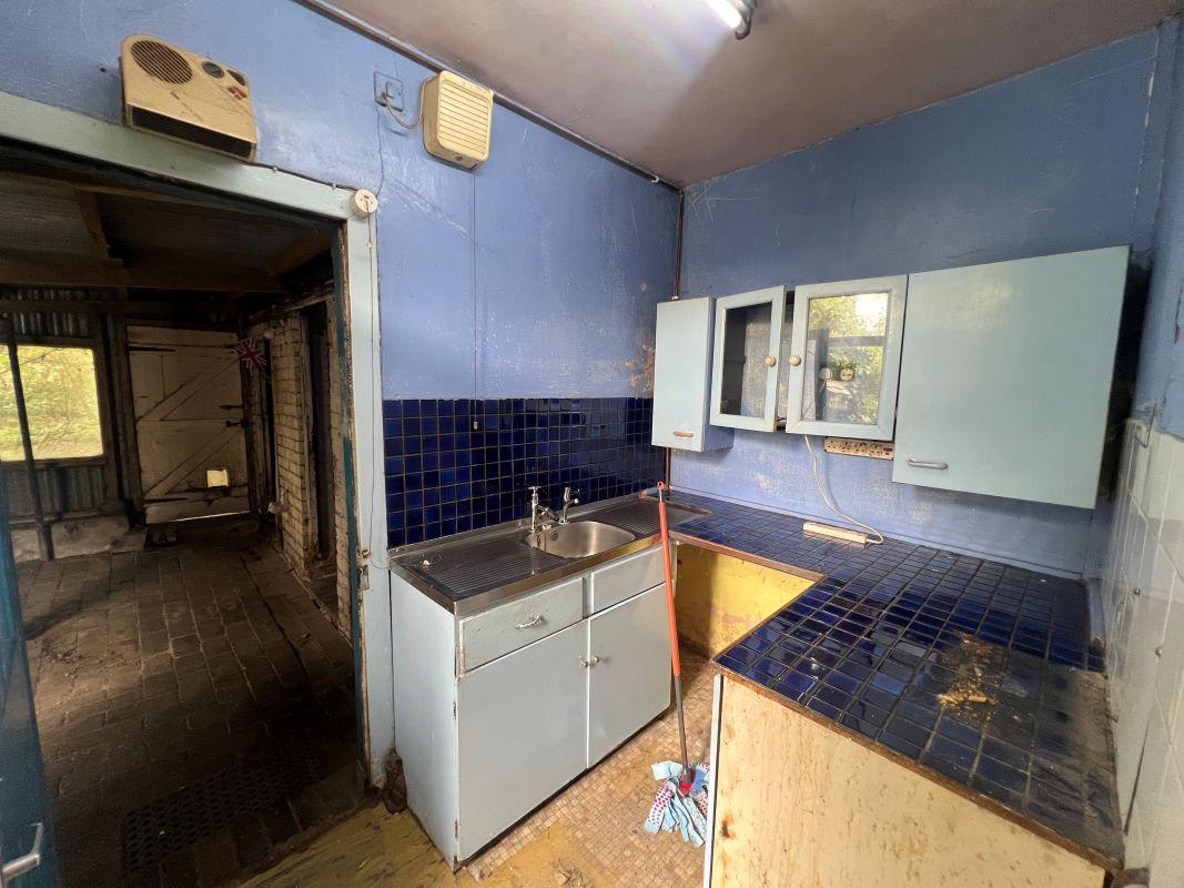 3 bedroom semi detached property in Northfield