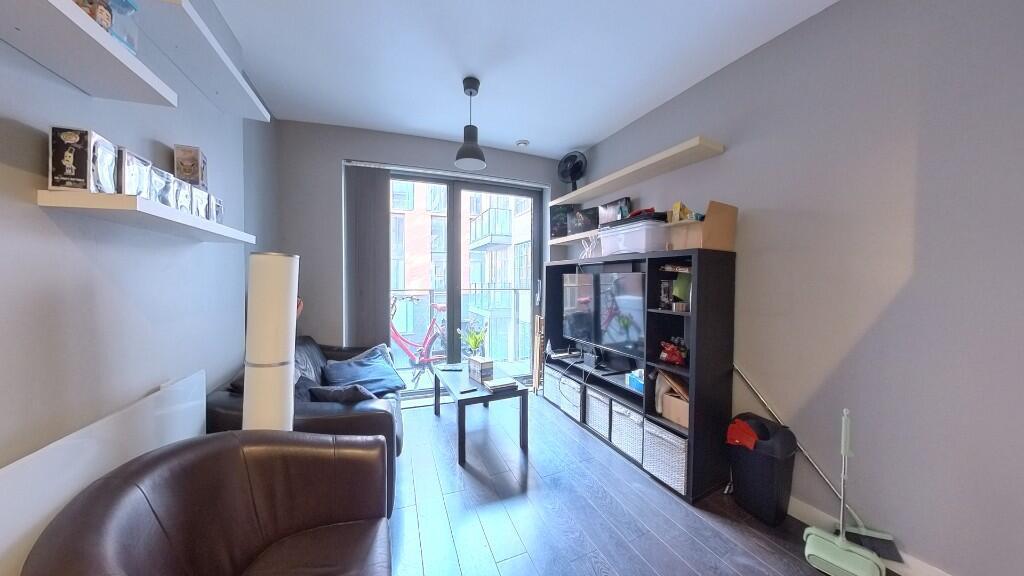 2 bedroom flat