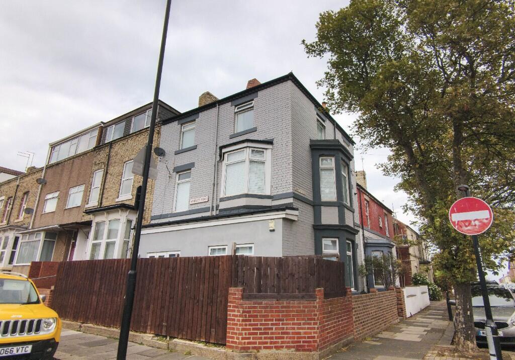 2 Bedroom Flat