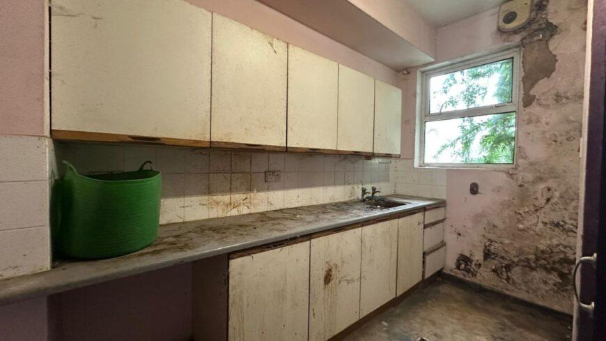 Three Bedroom Mid Terrace House.