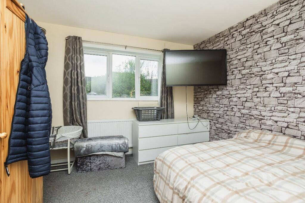 3 Bedroom Semi-Detached House