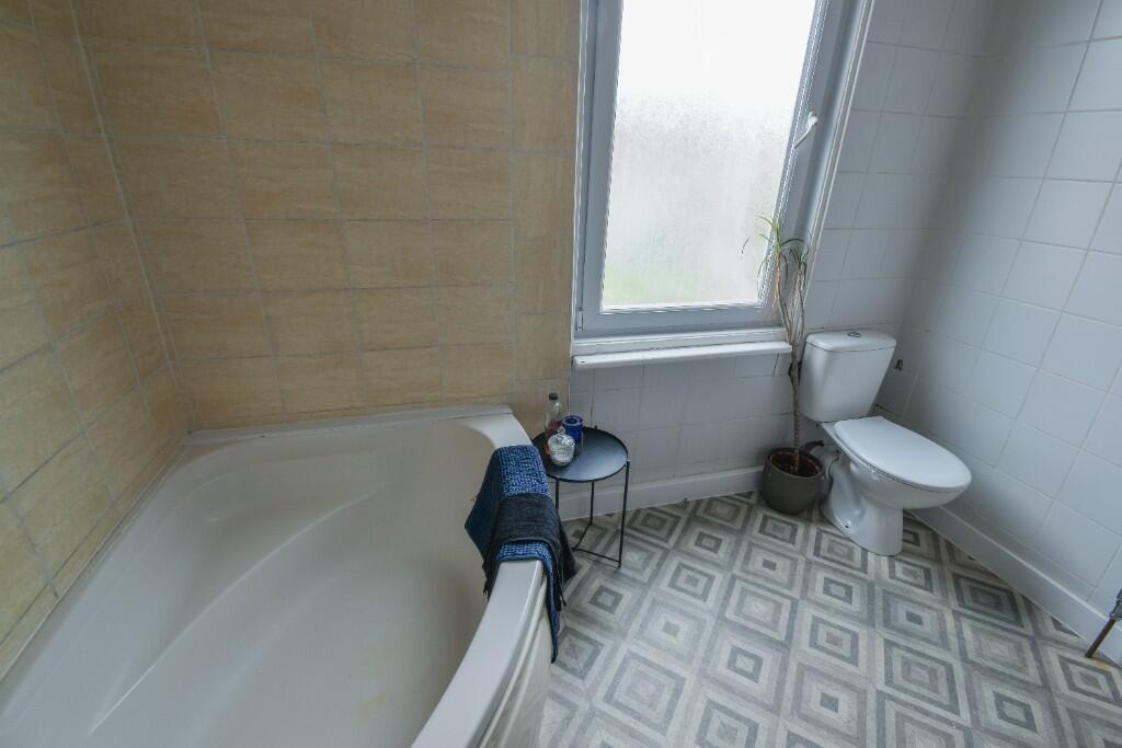 4 Bedroom Terraced House