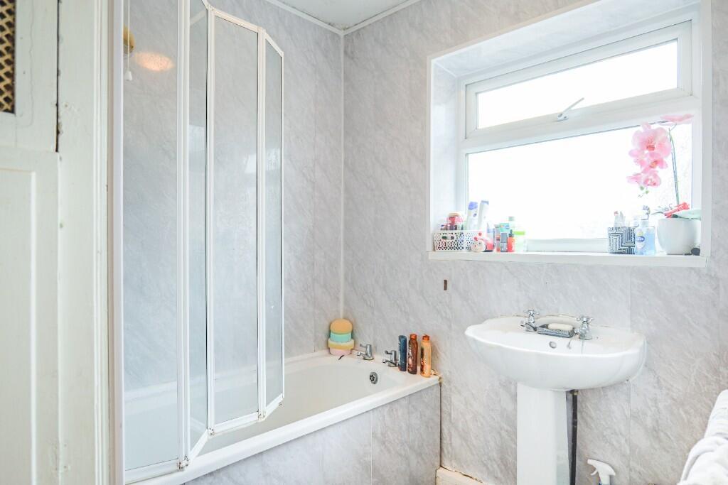 3 Bedroom Terraced House