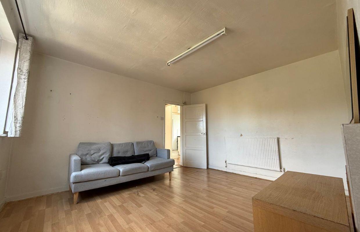 Flat 55 Evelyn Court