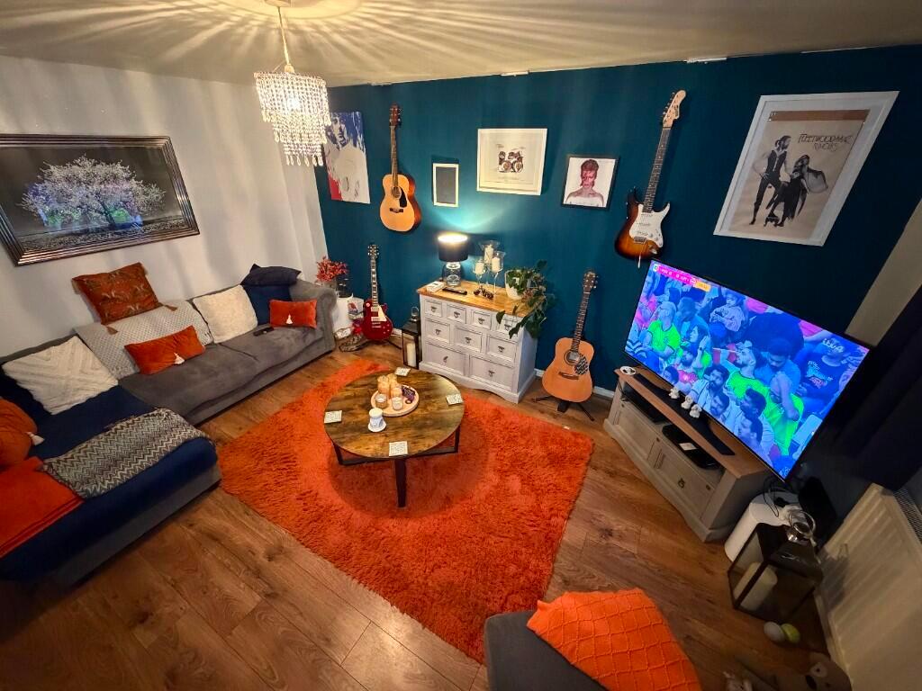 3 Bedroom Semi-Detached House