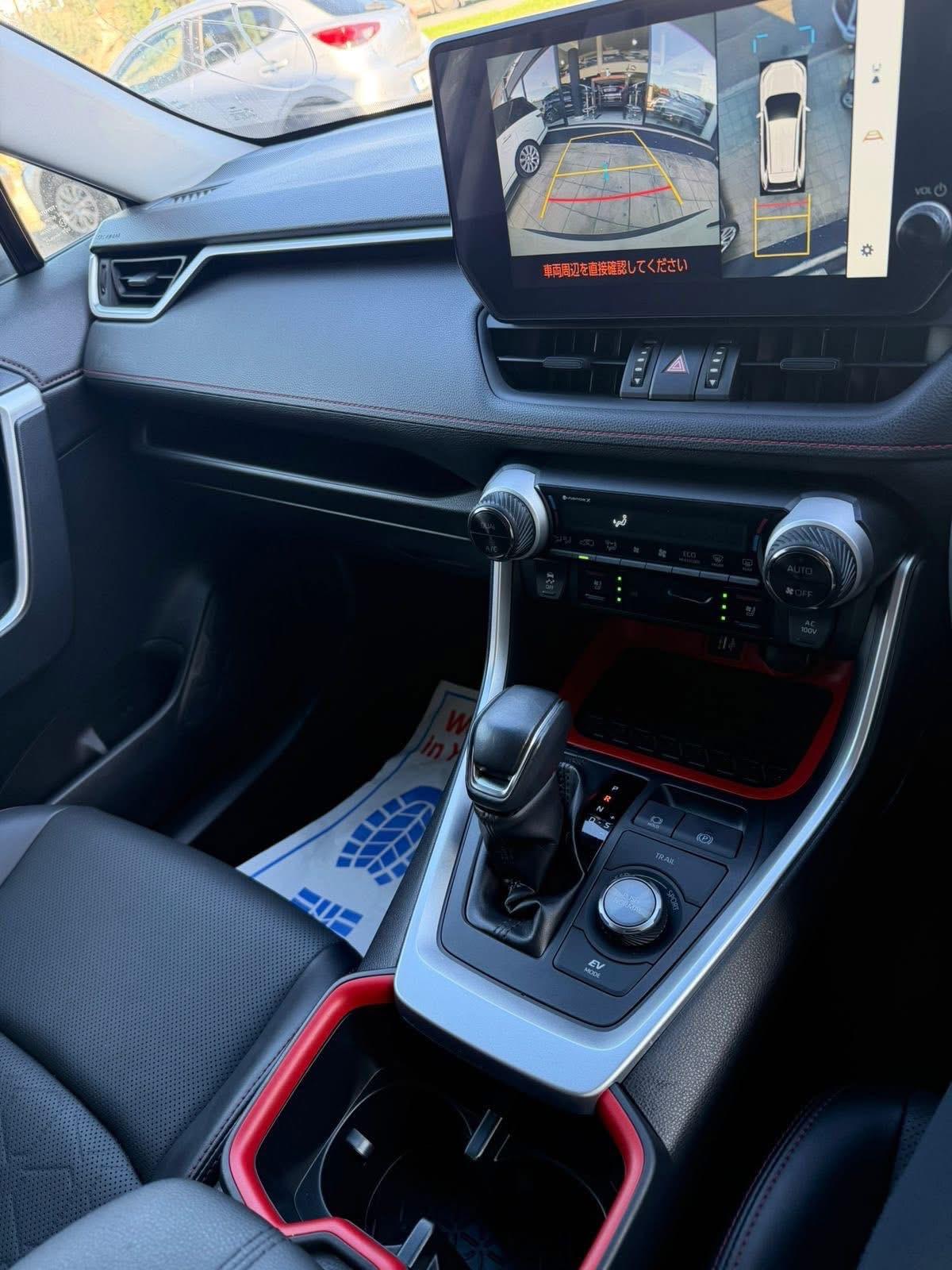 Toyota RAV4 2023 hybrid-petrol 2.5L