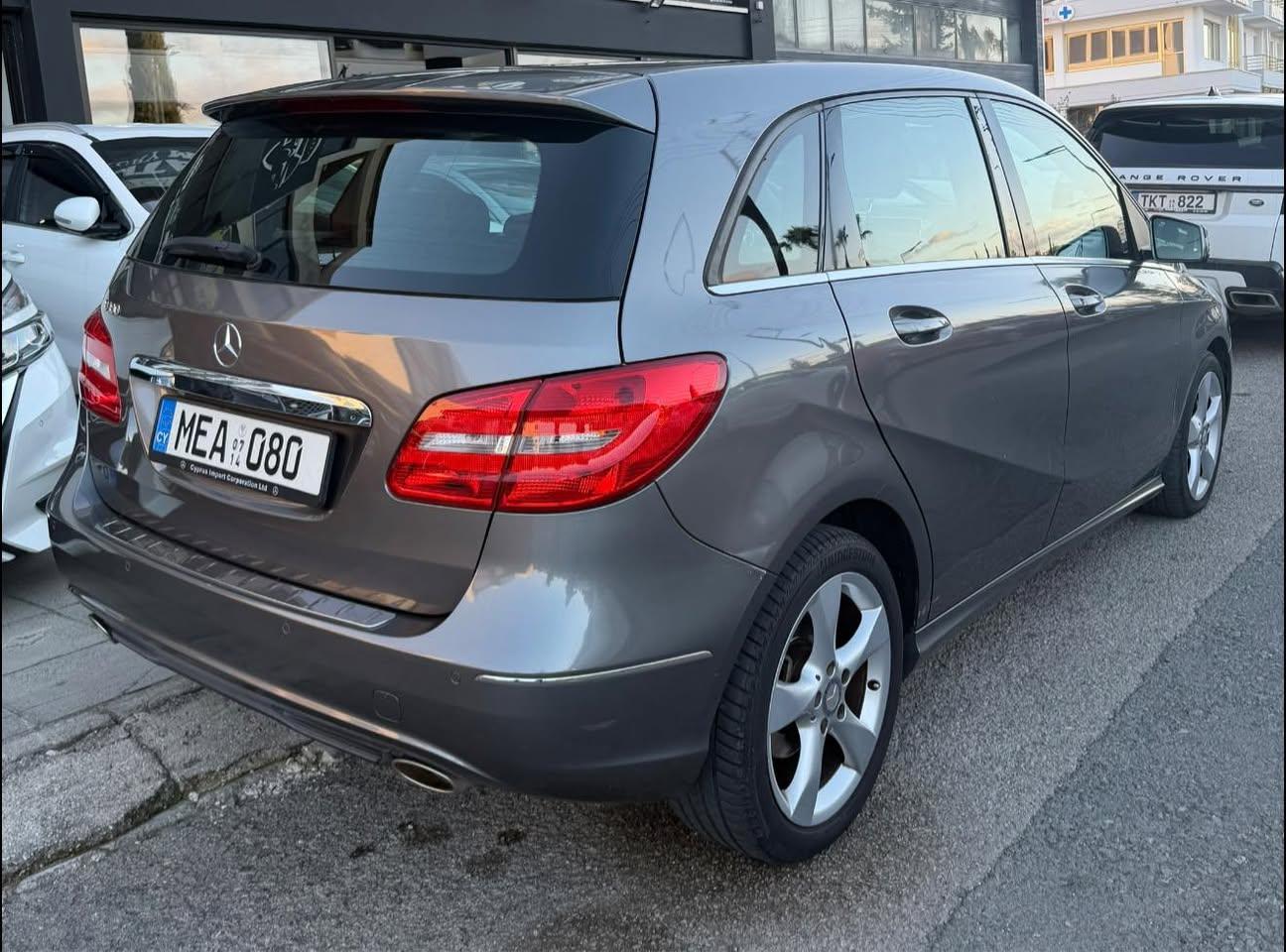 Mercedes B180 Class 2014