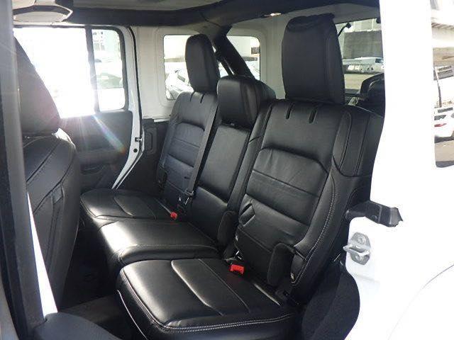 Jeep Wrangler 2.0L