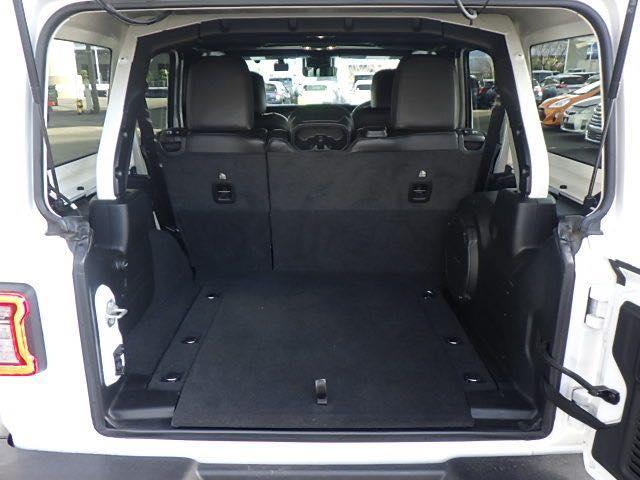 Jeep Wrangler 2.0L